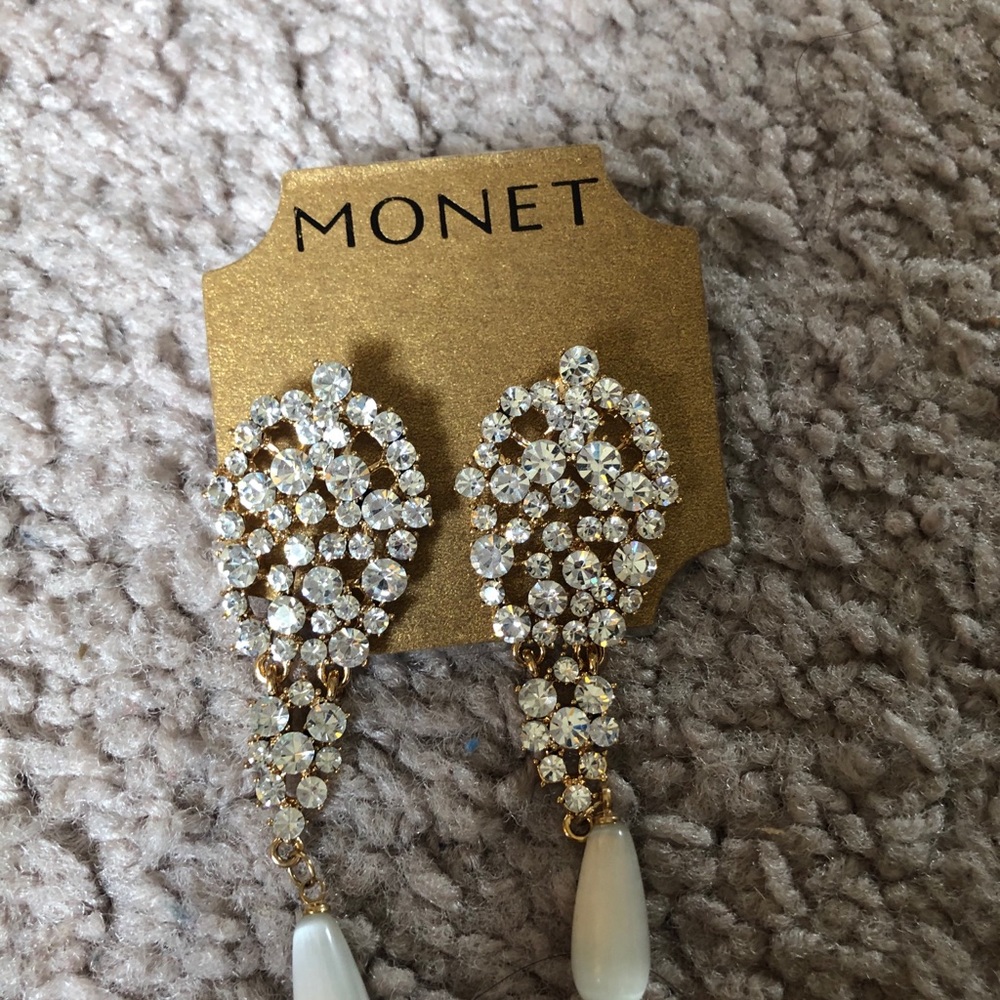 EUC bridal earrings with lots of gemstones